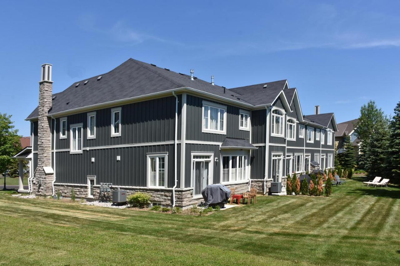 New Blue Mountain Village Snowbridge Executive Townhome Sleeps 10 With Outdoor Pool And Shuttle Nottawa Zewnętrze zdjęcie