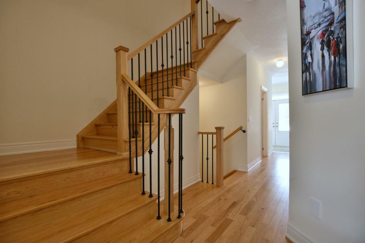 New Blue Mountain Village Snowbridge Executive Townhome Sleeps 10 With Outdoor Pool And Shuttle Nottawa Zewnętrze zdjęcie