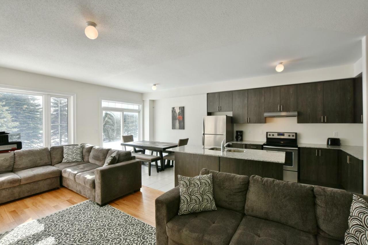 New Blue Mountain Village Snowbridge Executive Townhome Sleeps 10 With Outdoor Pool And Shuttle Nottawa Zewnętrze zdjęcie