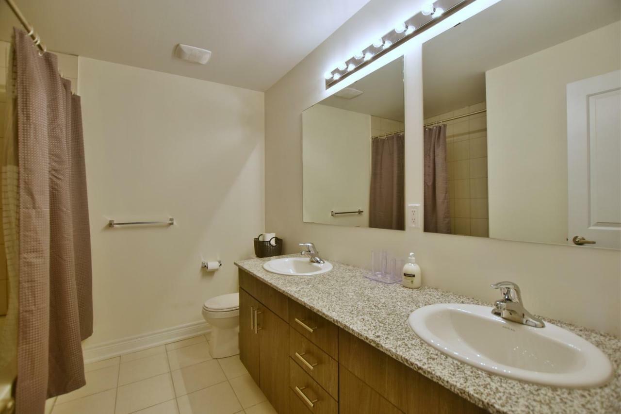 New Blue Mountain Village Snowbridge Executive Townhome Sleeps 10 With Outdoor Pool And Shuttle Nottawa Zewnętrze zdjęcie